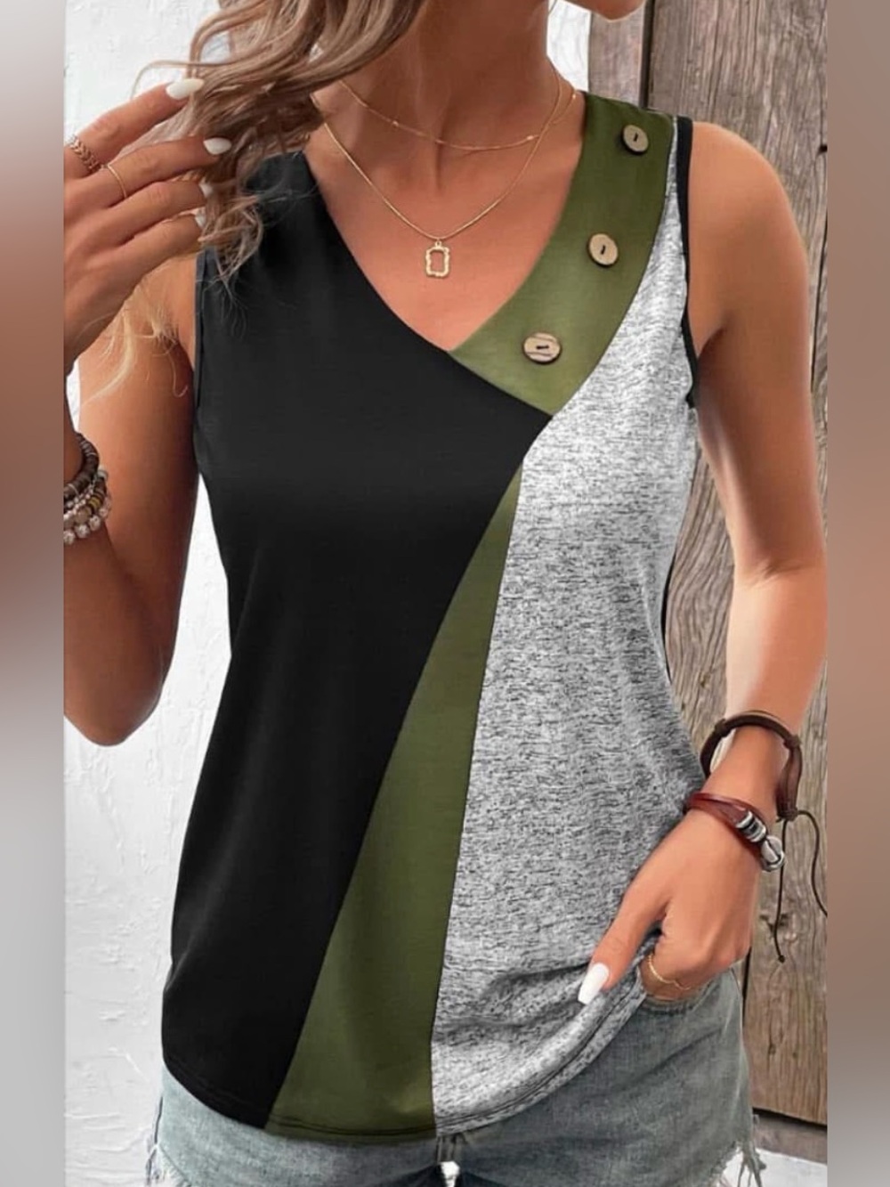 Women's Color Block Sleeveless Tank Top, V-neckline. New SZ L